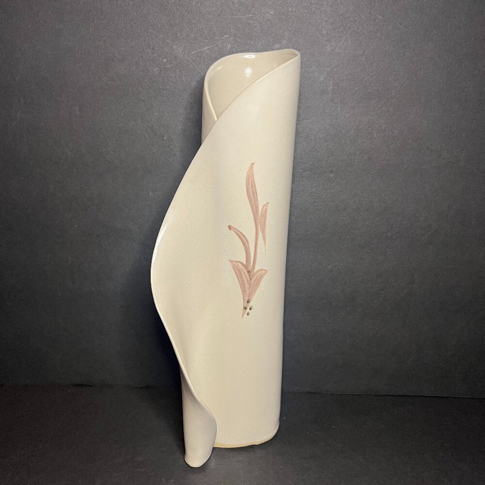 Vintage MCM Hilborn Signed Beige Art Pottery Ceramic Curled Bud Vase 10.75"